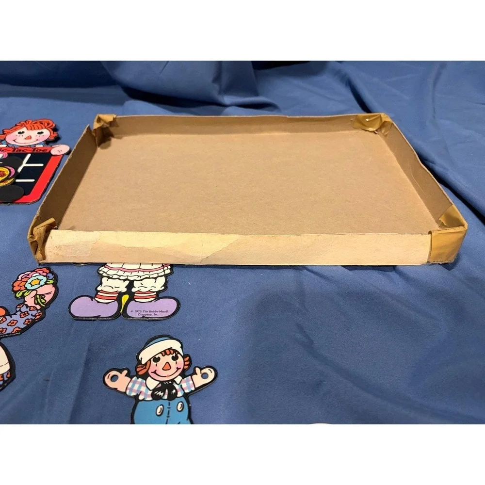 1976 Vintage Raggedy Ann 8 Great Activities Play Set